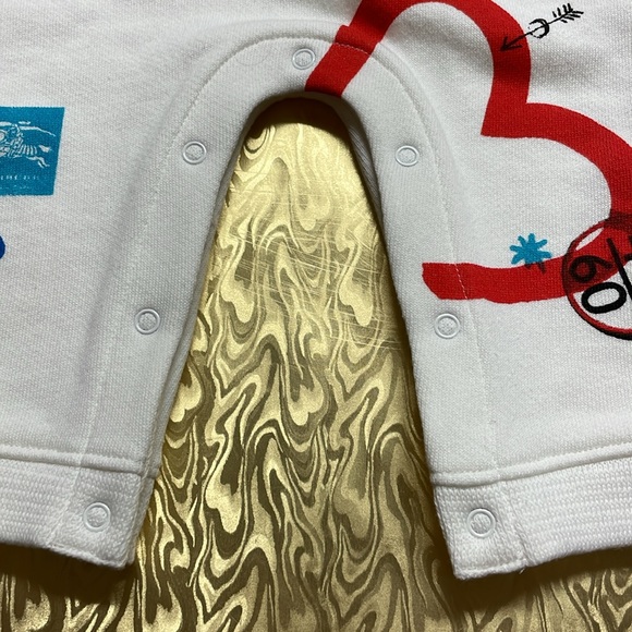 NWT Burberry six month fleece one piece with hearts from Neiman Marcus, CUTE! - Picture 4 of 7